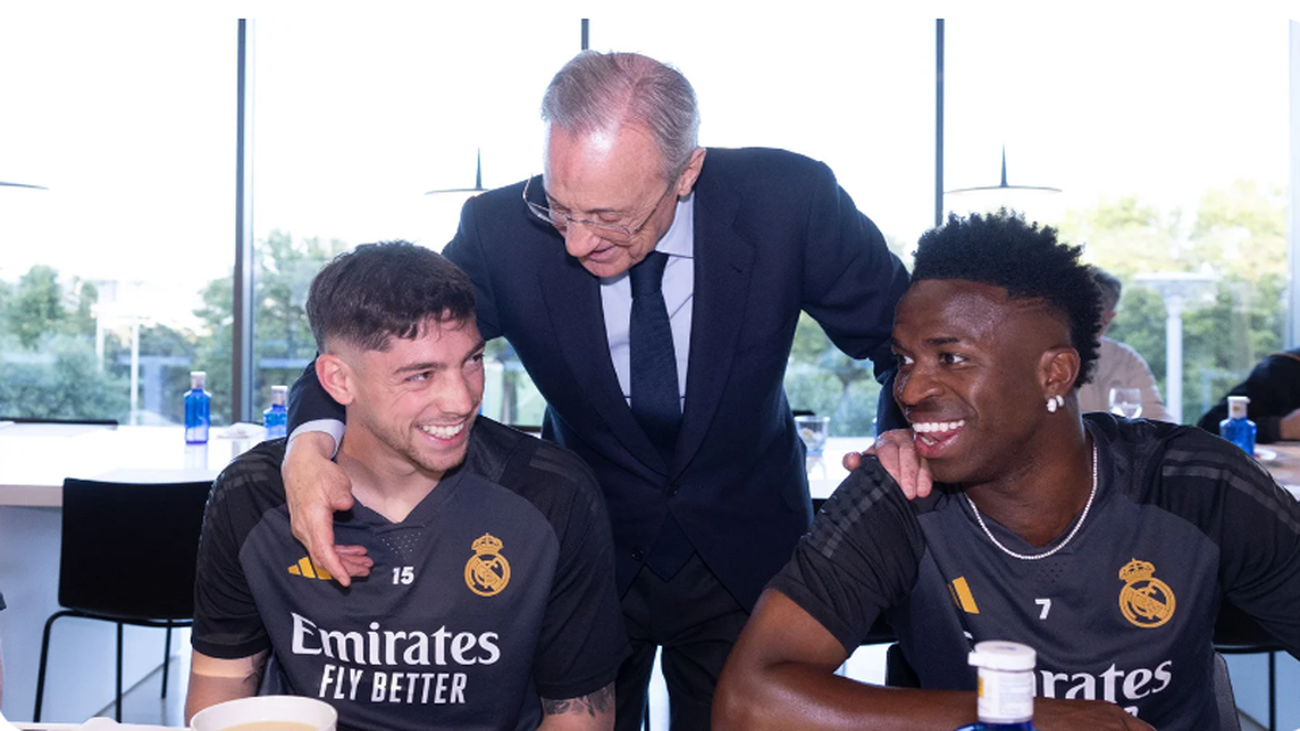 El presidente, con el Real Madrid antes del decisivo partido contra el Bayern