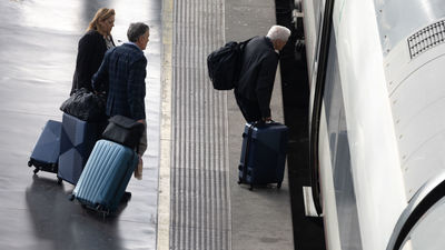 Renfe amplía a 90 días la antelación con la que se puede renovar la ‘Tarjeta Dorada’ y permite una validez trianual