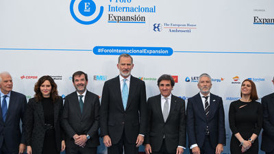 El Rey anima vislumbrar las oportunidades en el actual escenario global de incertidumbre