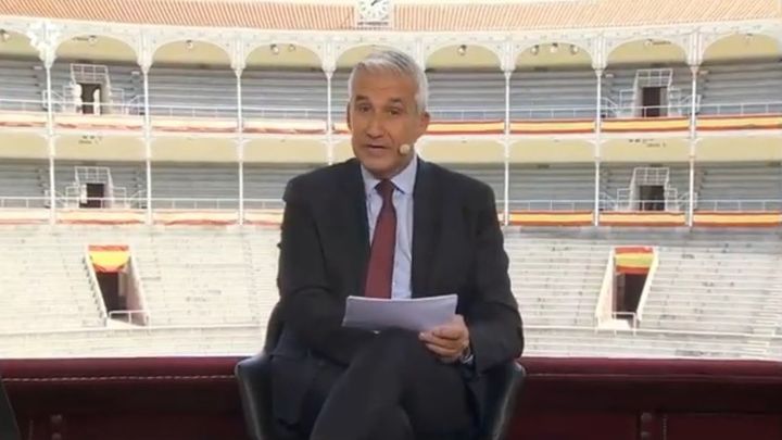 Víctor Arribas presenta el Telenoticias 1 desde Las Ventas
