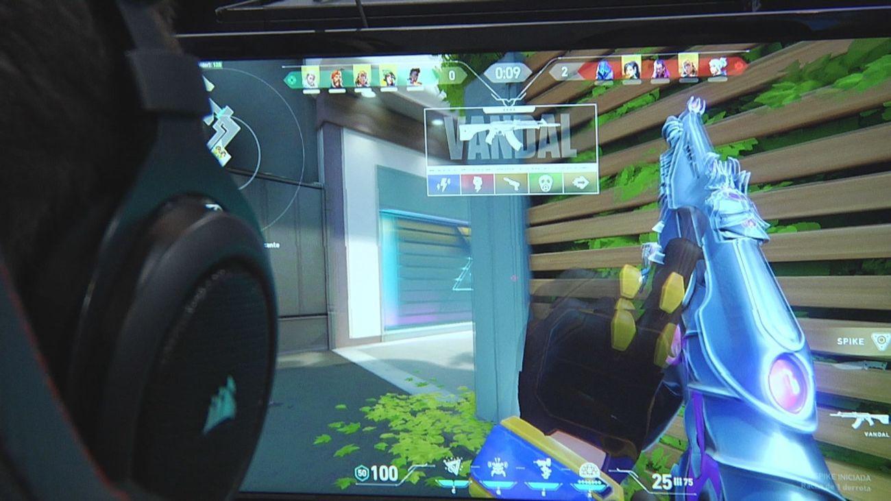 El perfil de las adicciones tratadas en el Marañón: redes sociales y videojuegos en menores y juego y sexo en adultos