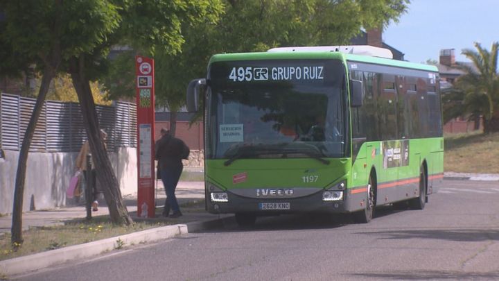 El Ayuntamiento de Arroyomolinos busca una solución a la huelga de autobuses de Martín