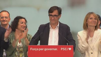 Illa, tras ganar las elecciones: "Corresponde al PSC liderar esta nueva etapa"