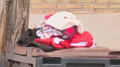 La Policía revisa  los registros de nacimientos para dar con los padres del bebe muerto en Barajas