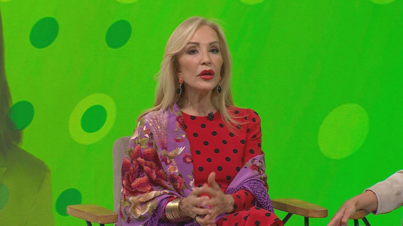 Carmen Lomana ataca de nuevo a Isabel Preysler: “Ha llegado un poco tarde a la modernidad”