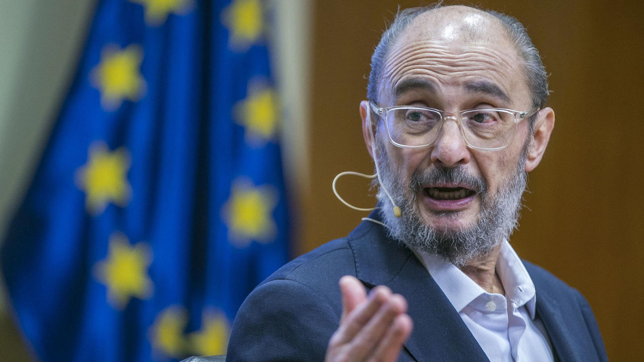 Lambán sugiere a Sánchez que convoque elecciones para acabar con la "agonía"