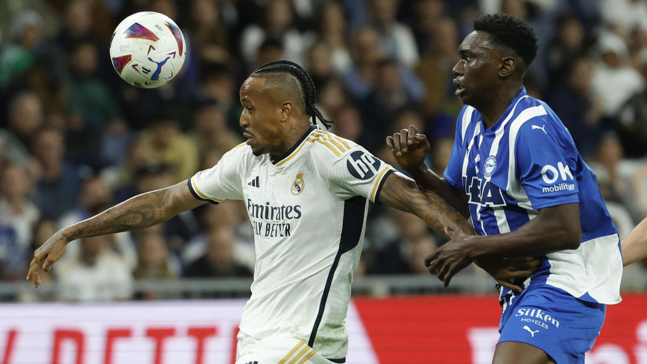 Militao ante el Alavés