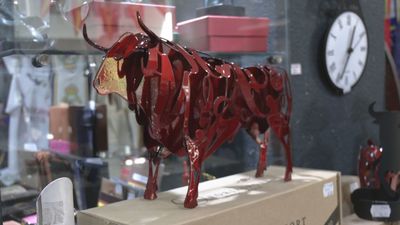 Los suvenires de moda que triunfan en los alrededores de Las Ventas