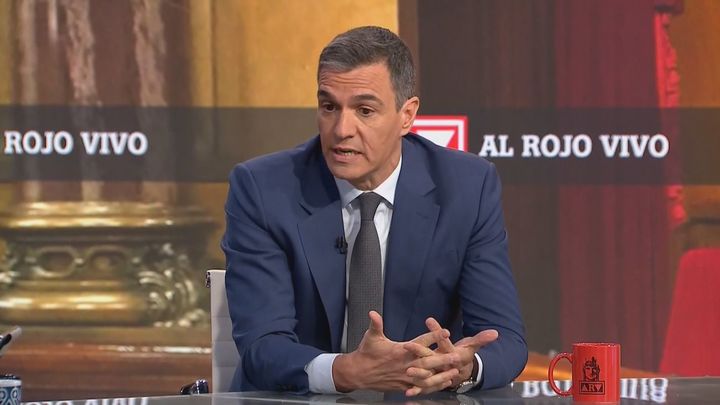 Sánchez descarta "completamente" hacer presidente a Puigdemont