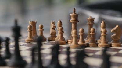 Ajedrez, parkour y futbolín en la Feria de la Juventud de Torrelodones