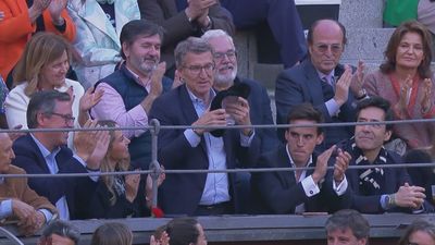 Tarde de toros de Núñez Feijóo en Las Ventas, con brindis incluido