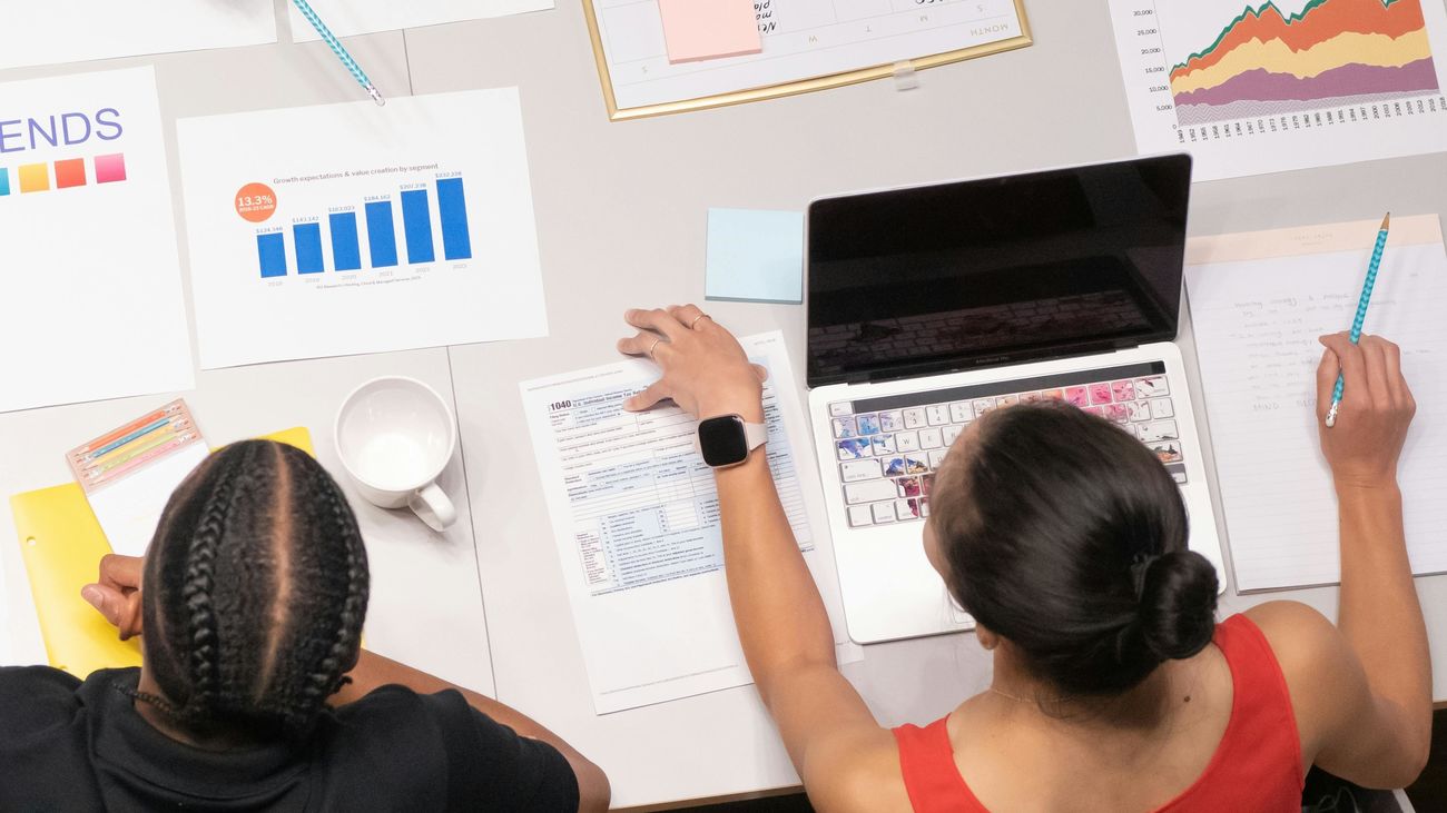 Orientación Laboral ¿Qué diferencias hay para buscar empleo en grandes empresas y en pymes?