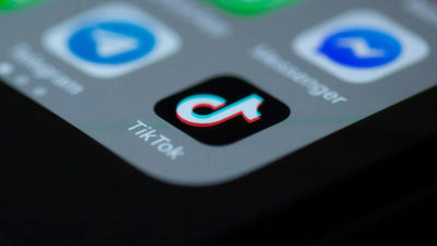 ¿Cuál es la edad mínima con la que un menor puede abrirse un perfil en redes sociales?