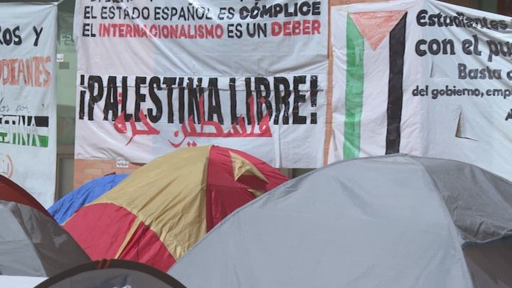 Los estudiantes acampados en la Complutense desalojan el vicerrectorado