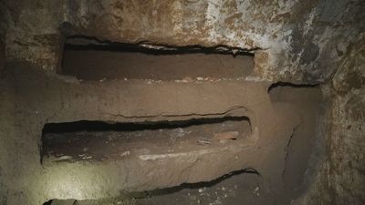 La cámara de Madrileños por el mundo es la primera en entrar en estas catacumbas romanas