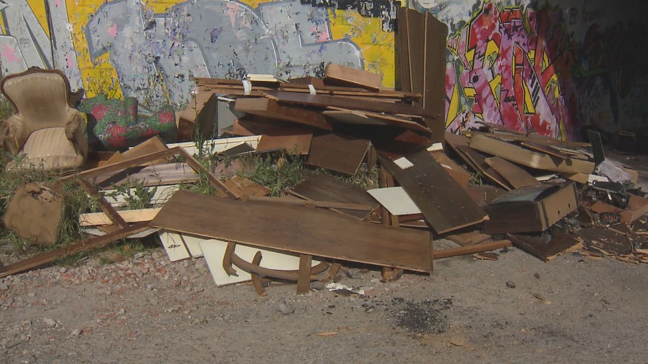 Vecinos de Montecarmelo denuncian vertidos ilegales en el Parque de la Cuenca Alta del Manzanares