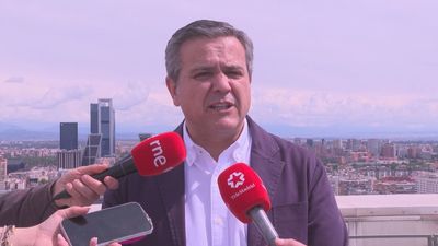 La Comunidad critica que García se ponga detrás de una pancarta: "Lo que tiene que hacer es trabajar"