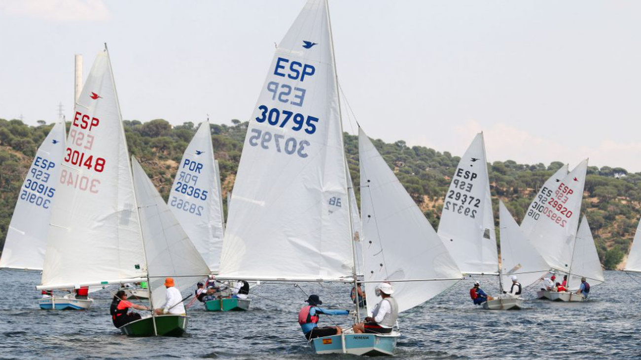 Víctor Pérez y Luca Rosa se llevan el Trofeo San Isidro de Snipe en el Pantano de San Juan