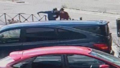 Detenido un hombre en Cuatro Vientos tras intentar matar a su mujer