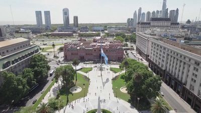 España retira a la embajadora en  Argentina y Milei tacha de "disparate" la medida