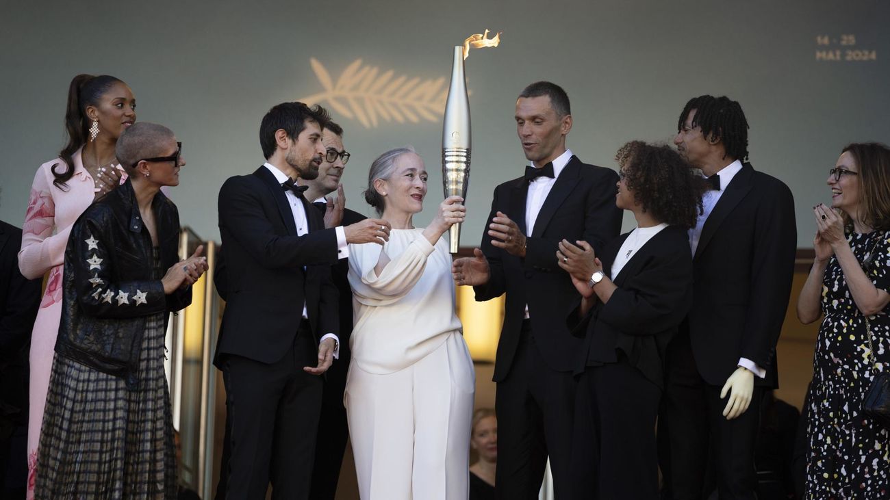 La antorcha olímpica en la alfombra roja del Festival de Cannes
