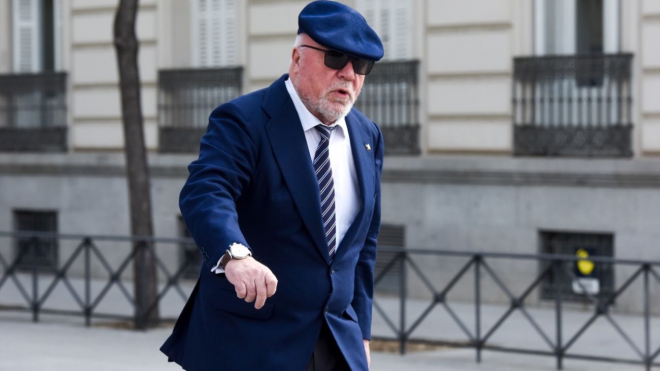 El comisario jubilado José Manuel Villarejo a su llegada a la Audiencia Nacional