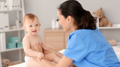 En marzo nacieron en España casi 4.500 niños menos que la media de los 10 años anteriores