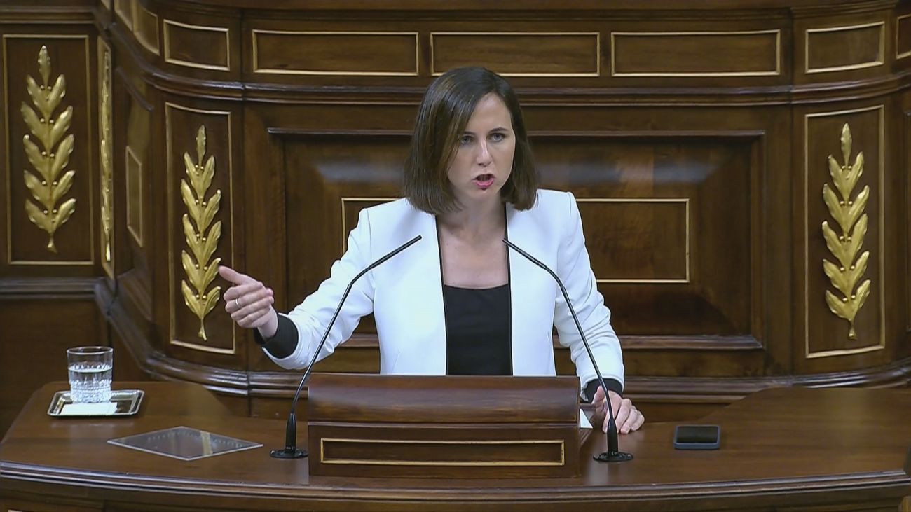 Belarra pide "atar en corto" a periodistas "corruptos" y el PP reclama a Armengol que "ejerza de presidenta"