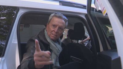 Ortega Cano pierde los nervios y manda "a tomar por culo" a la prensa