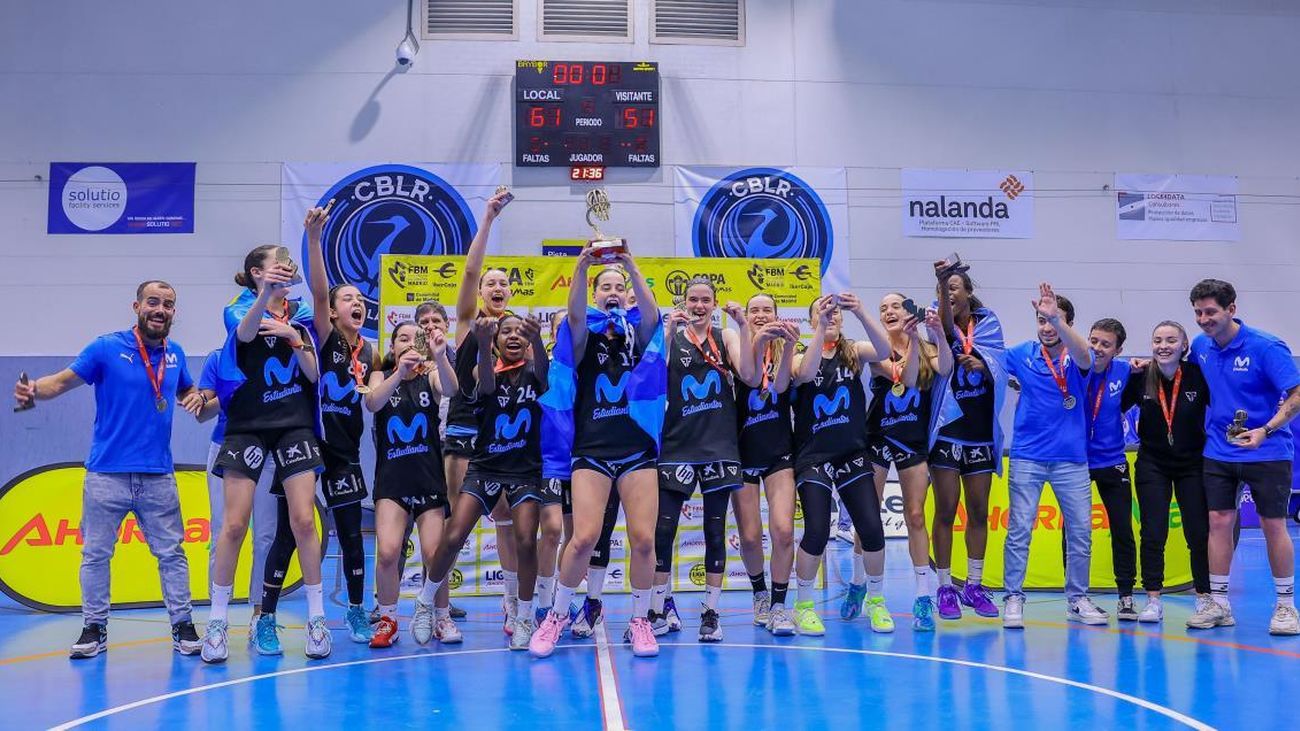 Estudiantes infantil femenino