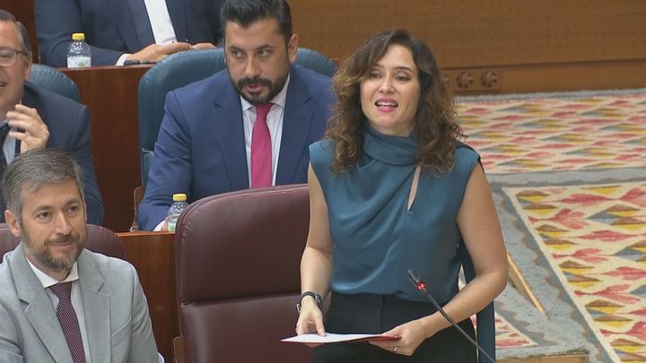 Tensa sesión en la Asamblea de Madrid, con Palestina y Milei en el debate