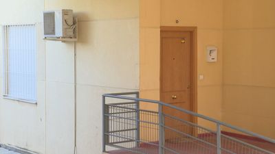 Amenazas, destrozos y peleas: el 'infierno' de vivir junto a unos okupas en Valdemoro