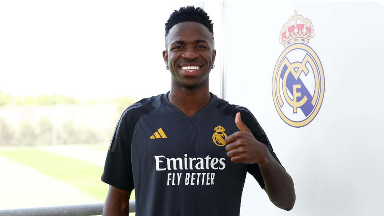 Vinícius: "Ancelotti lo ha hecho todo por mí, me ha cambiado como jugador"
