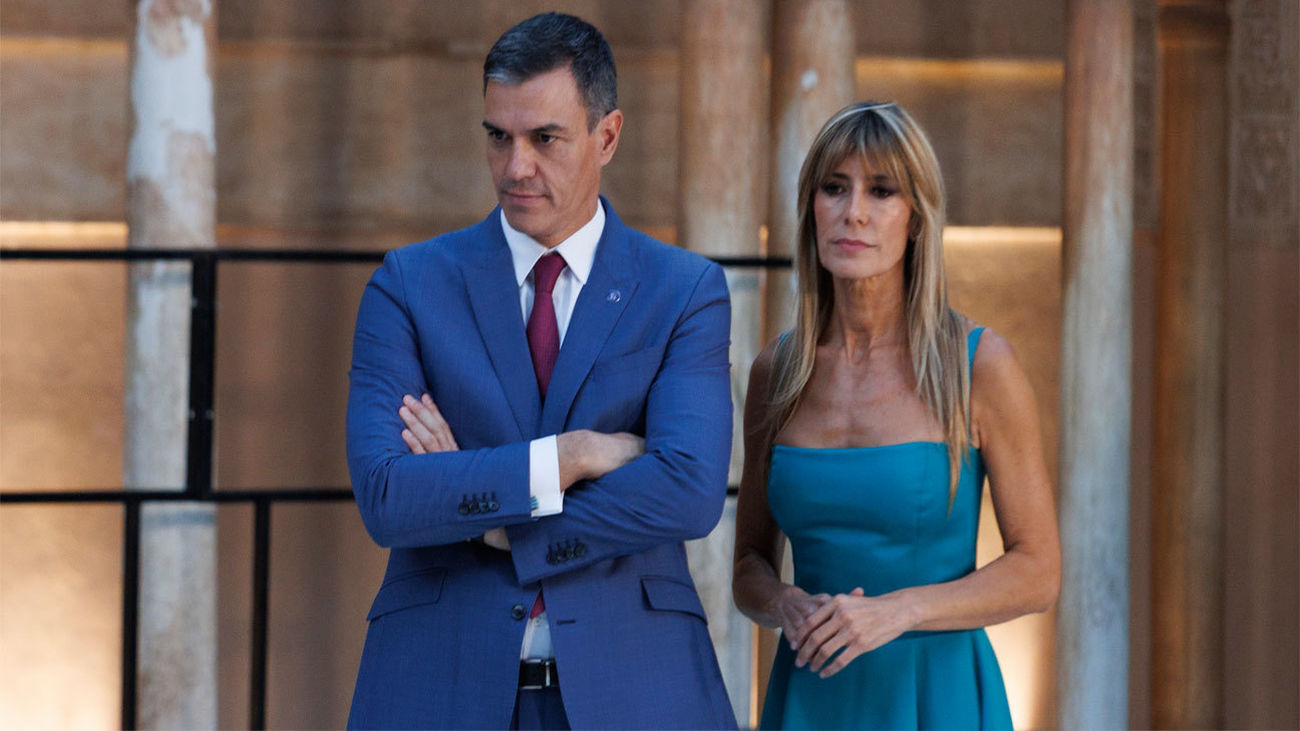 Ayuso apunta a que Sánchez "mintió" al decir que su mujer "era una santa"