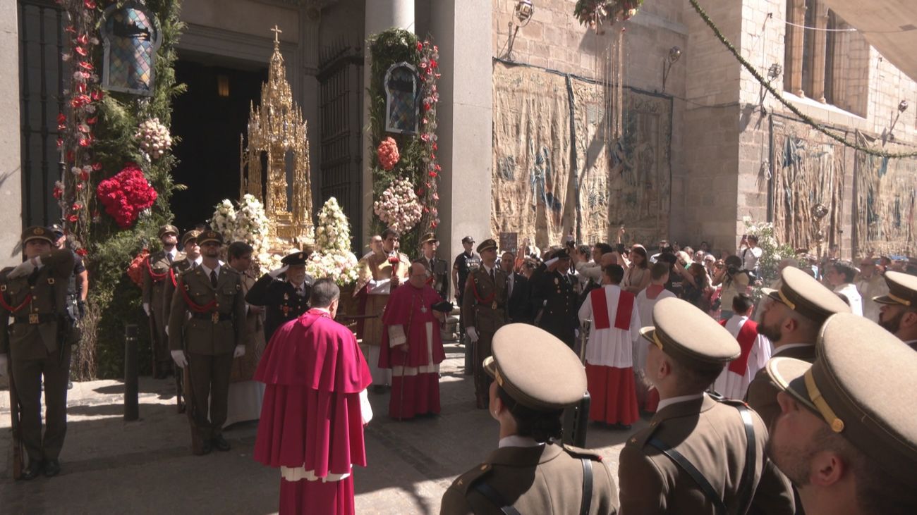 Toledo: Miles de personas abarrotan la ciudad en el Corpus Christi