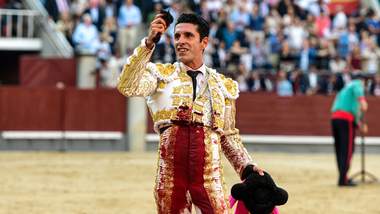 Talavante roza la Puerta Grande ante un buen toro de Juan Pedro Domecq