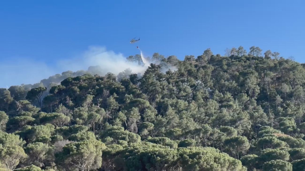 Mueren dos jóvenes tras estrellarse una avioneta en el pantano de San Juan