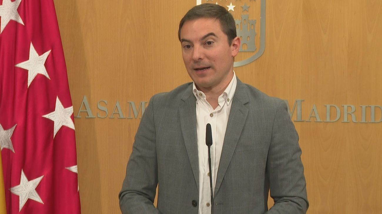 Vox asegura que que el "sistema autonómico trunca" la "igualdad de oportunidades" en la EVAU mientras PSOE-M ve "populismo" en la propuesta del PP