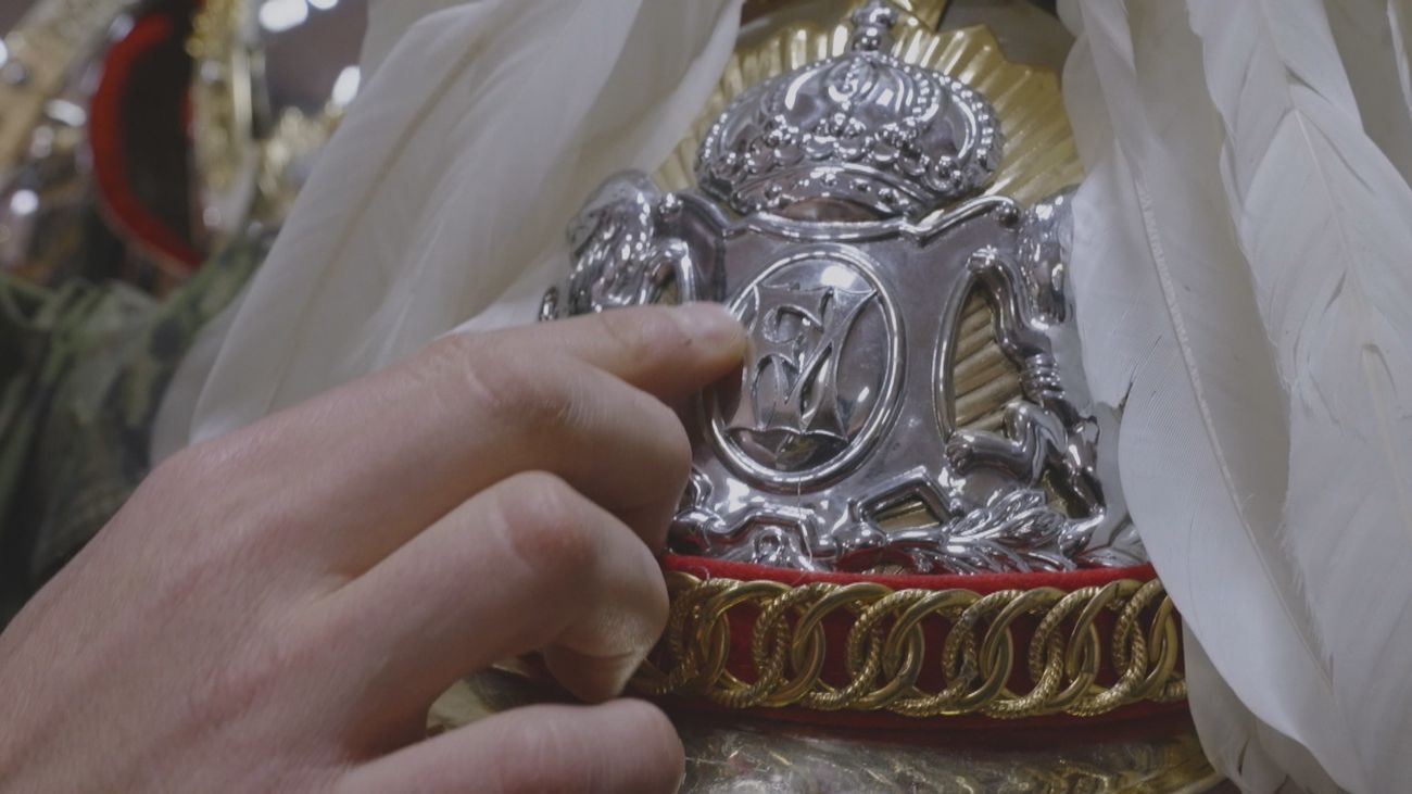 ¿Cuáles son las funciones de la Guardia Real y el escuadrón de coraceros a día de hoy?