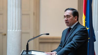 Albares respeta la "decisión soberana" de Venezuela  y evita calificar al país de "dictadura"