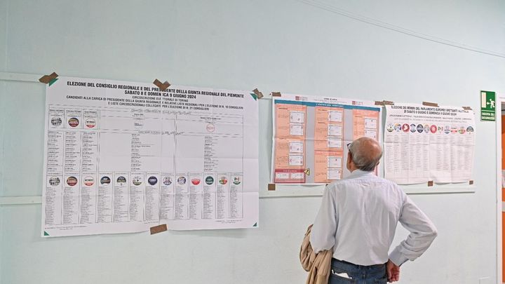 Italia abre los colegios electorales / EFE