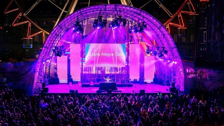 Fan Zone Schlossplatz / TURISMO STUTTGART