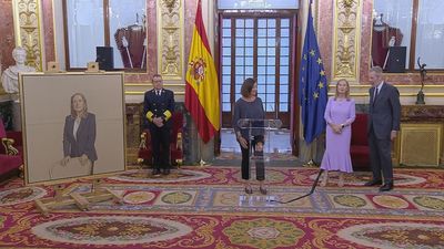 Ana Pastor se incorpora a la Galería de Retratos de Presidentes del Congreso