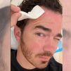 Kevin Jonas alerta a sus fans por un problema de salud