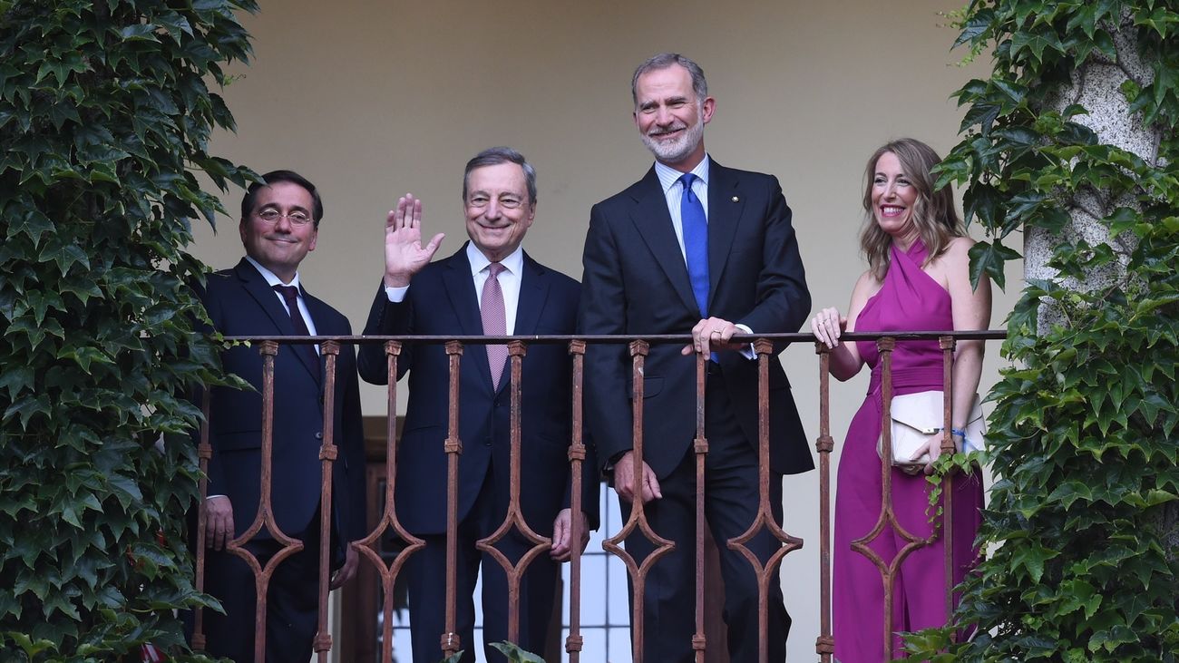Felipe VI cena con Draghi en el Monasterio de Yuste antes de entregarle el Premio Carlos V
