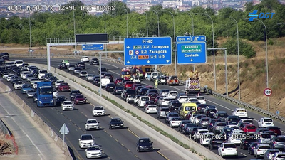 Atascos en la M-40 a la altura de Coslada por un accidente en sentido A-2
