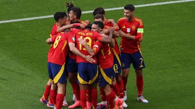 3-0. España golea a Croacia y presenta su candidatura al torneo