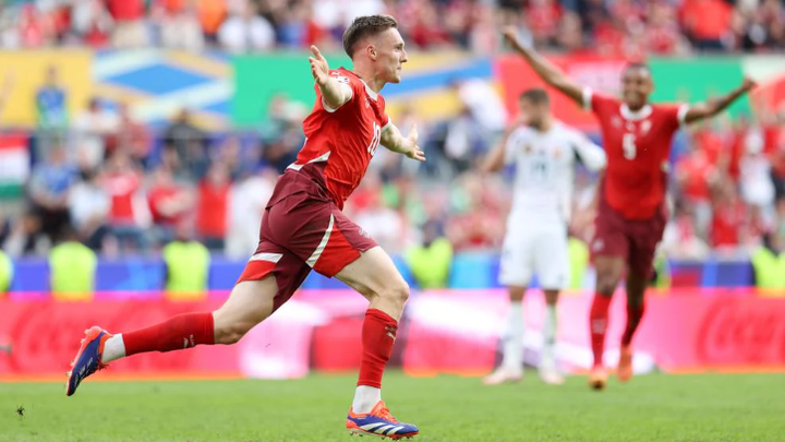 1-3. Suiza domina a Hungría