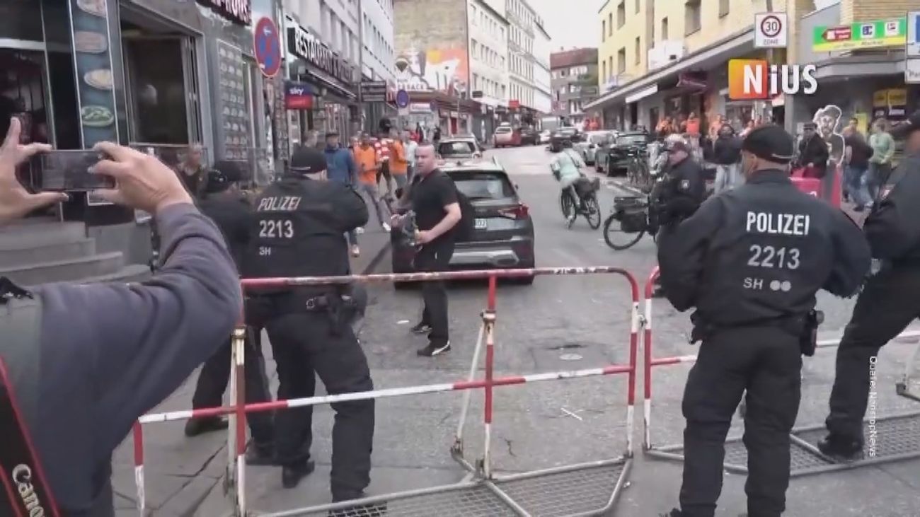 La Policía de Hamburgo neutraliza a un individuo que amenazaba con un pico a aficiones de la Eurocopa