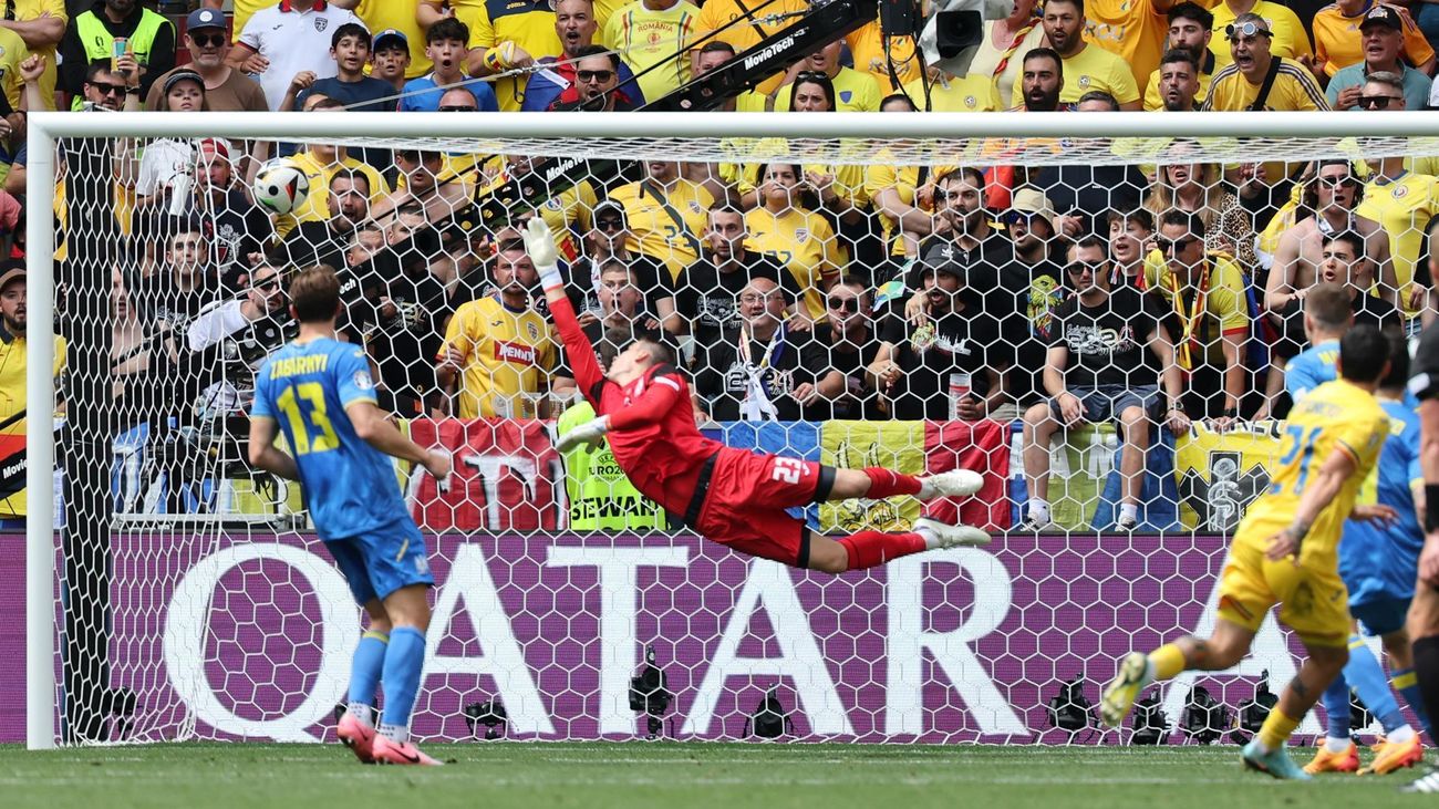 3-0. Rumanía aprovecha dos fallos de Lunin para ganar a Ucrania